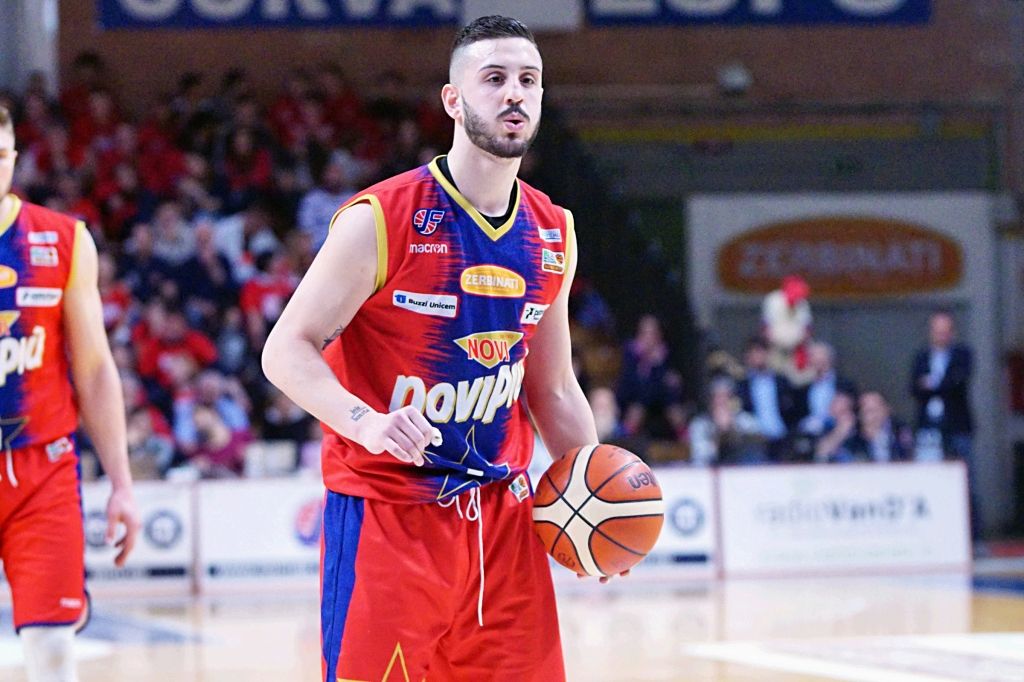 La Novipiù chiude avanti il primo tempo nel match contro la Leonis: 54-60 il punteggio